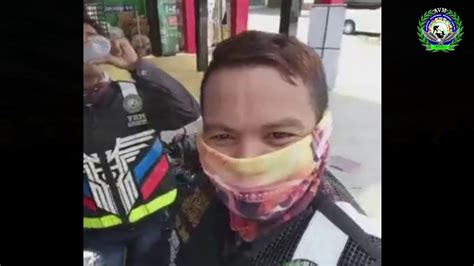 Alessandra ibinandera ang hubo't hubad na katawan .